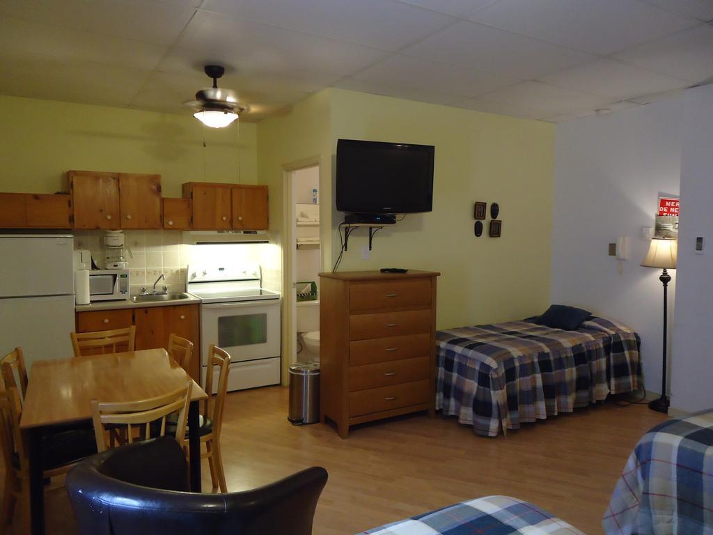 Auberge Familiale La Véranda Trois-Rivières Zimmer foto